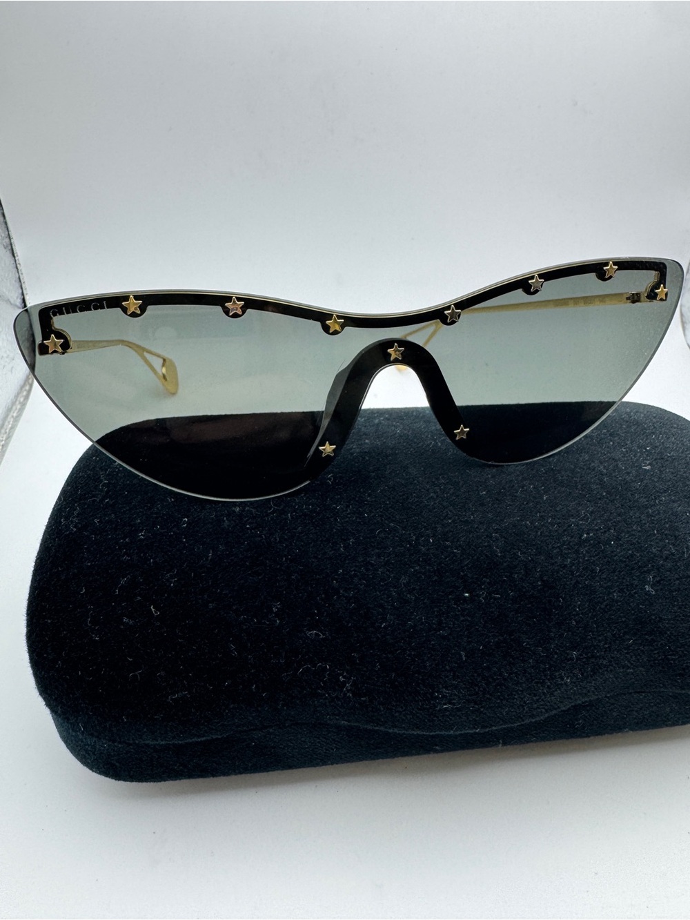 Gucci Black Star Sunglasses GG0666S